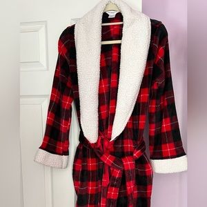 Liz Claiborne Plaid Robe - Small